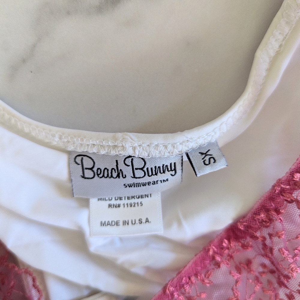 Beach Bunny White and Pink Lace Bikini rare - Picture 2 of 3